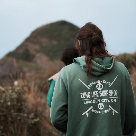 The Rondina Hoodie - Walking down a trail
